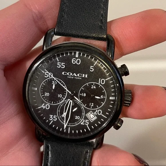 Coach Watch - Picture 2 of 3